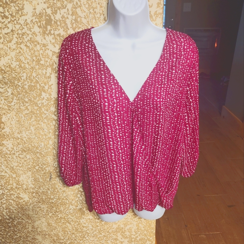 Beacon Allan Surpluce Rolltab High Low Blouse